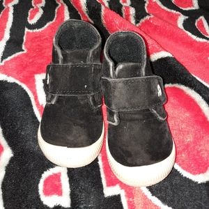 Gerber walking trainer shoes not dirty they are a suede type material